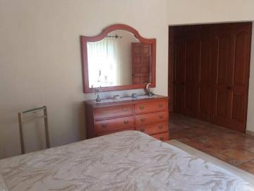 Residencia Estilo Hacienda acabados de primera en un nivel