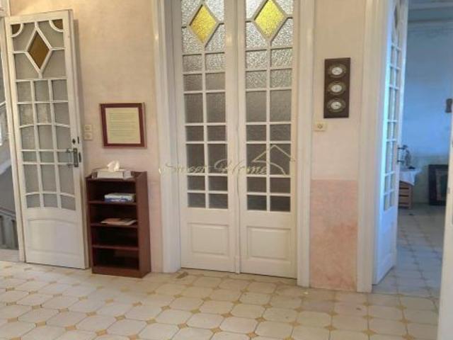 Residencia histórica frente al Mediterráneo