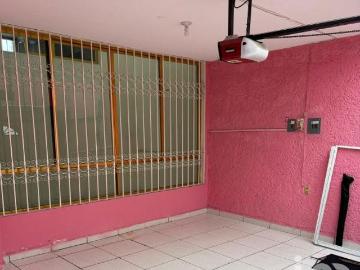Casa fraccionamiento las Americas 4 Recamas, 3 niveles centro comercial