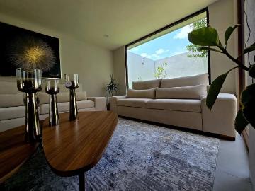 RESIDENCIA PASEO JÚRICA, EN METEPEC.