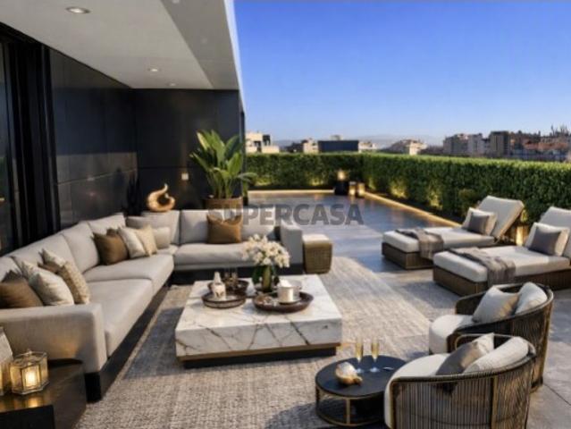 Residência Penthouse com Terraço Panorâmico e 4 Suítes Porto/Gaia