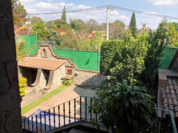 Casa tipo hacienda en venta en la zona norte de Cuernavaca. Rancho Cortes, cerca autopista