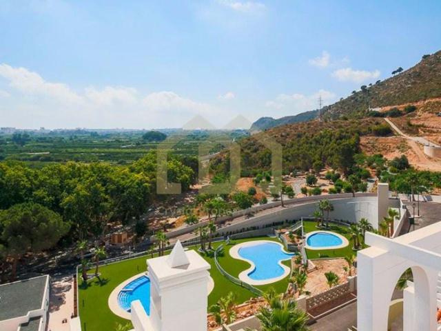 RESIDENCIAL CON VISTAS AL MAR Y GRANDES TERRAZAS!