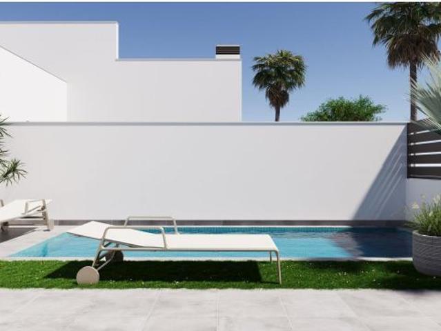 Residencial de viviendas adosadas con piscinas privadas en Torre Pacheco