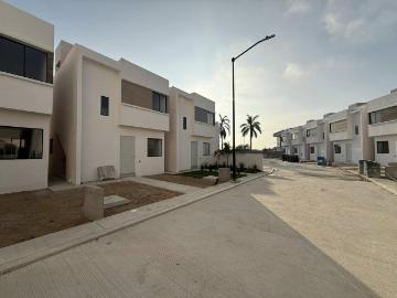 Residencias en venta Colonia Jardines de Champay?n