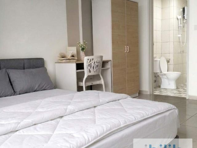Residensi Amansuri Room for Rent 3️⃣mins to LRT Salak Selatan7️⃣ mins‍♀️KTMB Salak Selatan