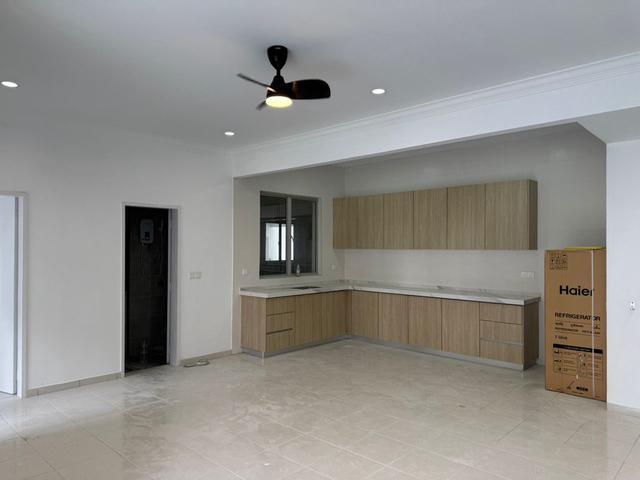 Residensi Adelia 2