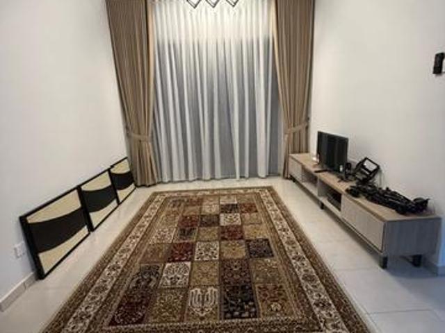 Residensi Adelia 4