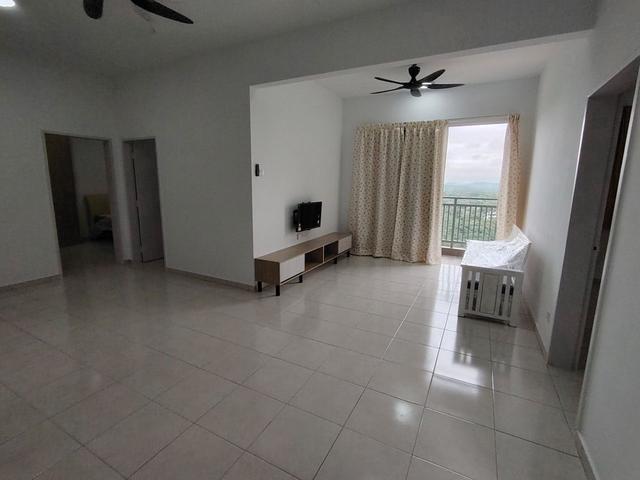 Residensi Adelia 4 Top Floor Endlot Greenery View
