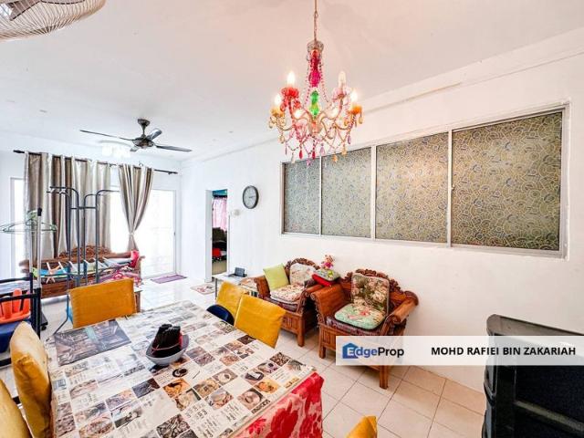 Residensi Bistaria, Ukay Bistari