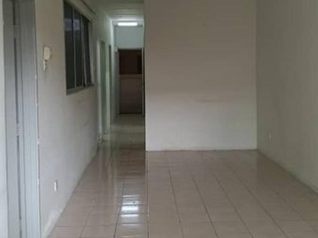 Residensi Bistaria, Ukay Bistari