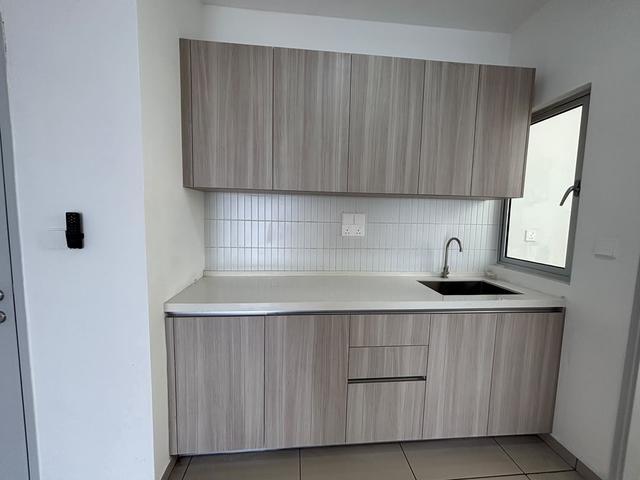 Residensi Dahlia Dutamasmontkiarasegambut 3aircond kitchen cabinet