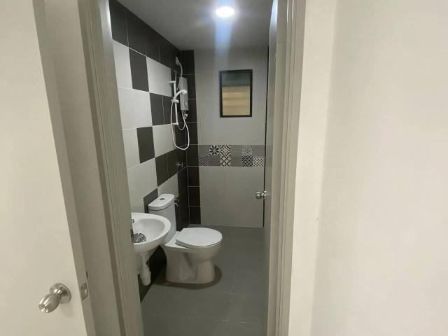 residensi emas, condominium