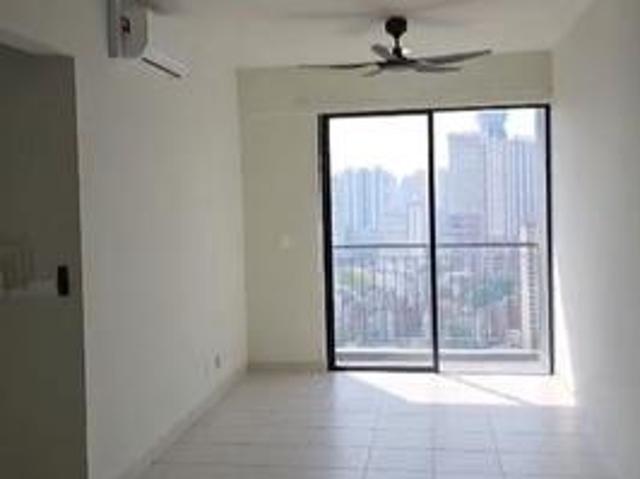 RESIDENSI MAX 3R2B Below Market 900 SQF 1 CAR PARK