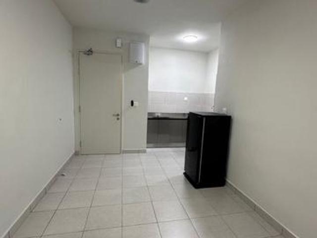Residensi Max 900 sqft Area Panas