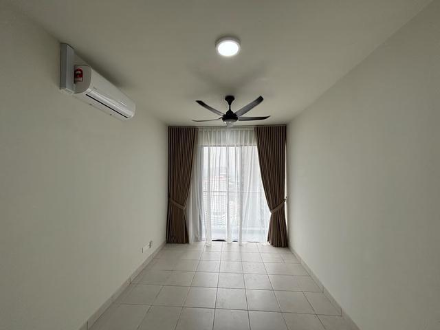 Residensi Max 900 sqft Hot Unit Renting Fast