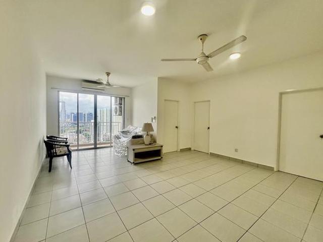 Residensi Puchongmas For SaleWith Built In Brand New Kitchen Cabinet