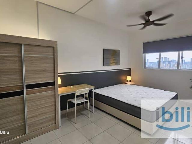 Residensi Riamas, OKR Private bathroom‼️Premium ️ NEAR RAPID KL BUS, Master Room Fully Furnished @ NEW Aircond