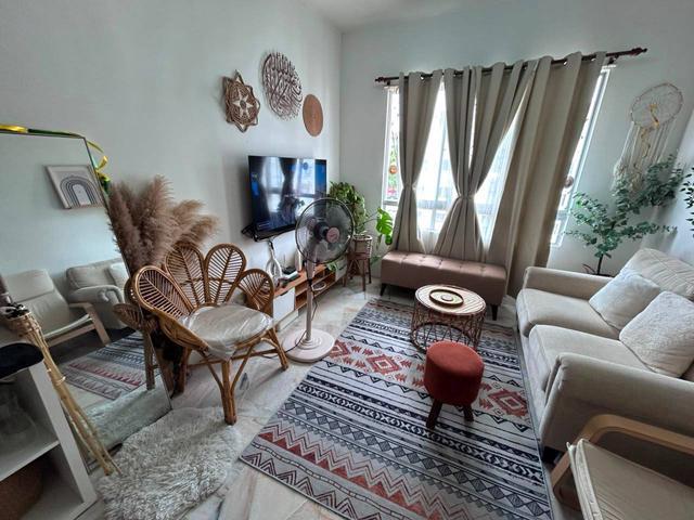 Residensi Warnasari 3 Begonia FULLY FURNISHED HARGA MURAH BERBALOI