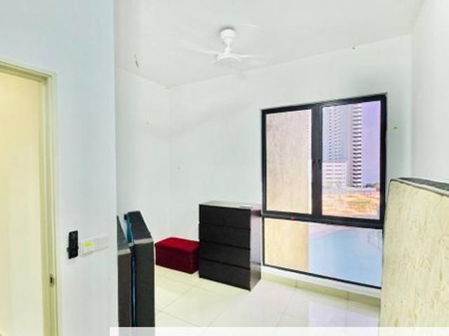 Residensi Topaz