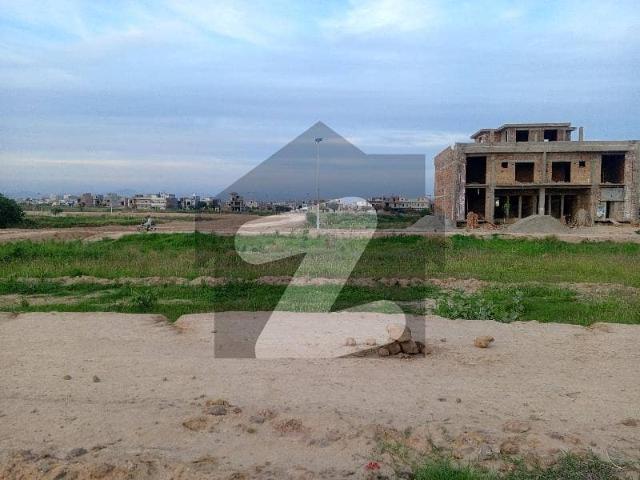 Residential 8 Marla Plot in Mumtaz City Jhelum Block Near Islamabad Airport