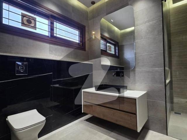 Residential town house available for rent pechs block 6