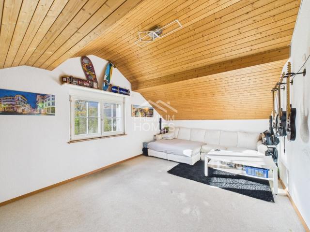 Residential building with 14.5 rooms on sale in Selzach 306 m² | dreamo. Ch