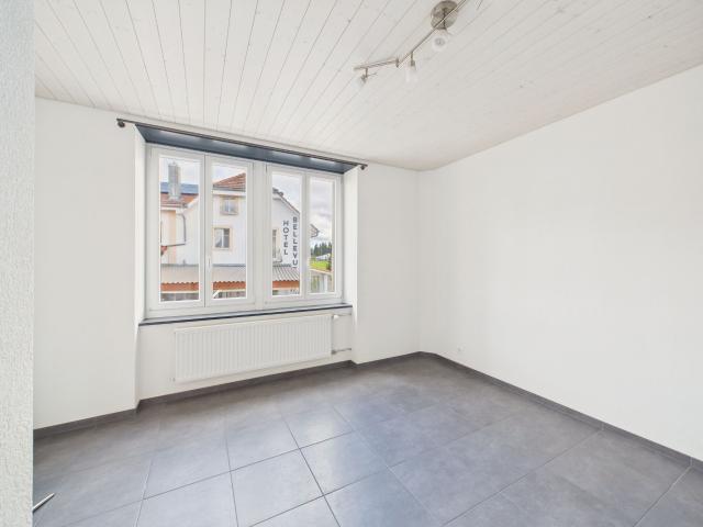 Residential building with 13 rooms on sale in Saignelégier 435 m² | dreamo. Ch