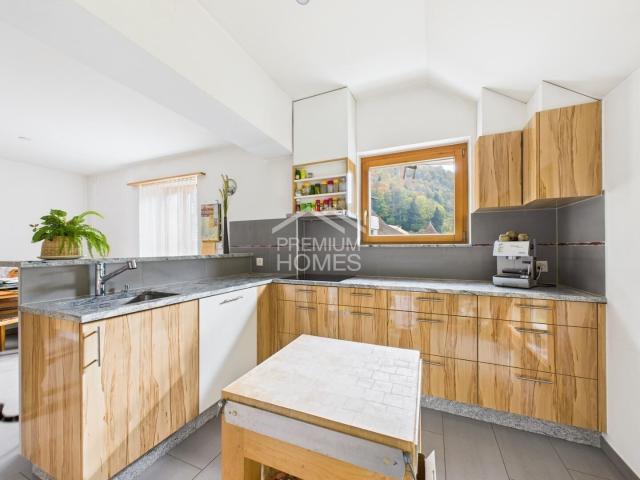 Residential building with 13 rooms on sale in Roches BE | dreamo. Ch