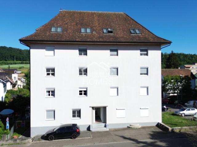 Residential building with 32 rooms on sale in Neuhausen am Rheinfall | dreamo. Ch