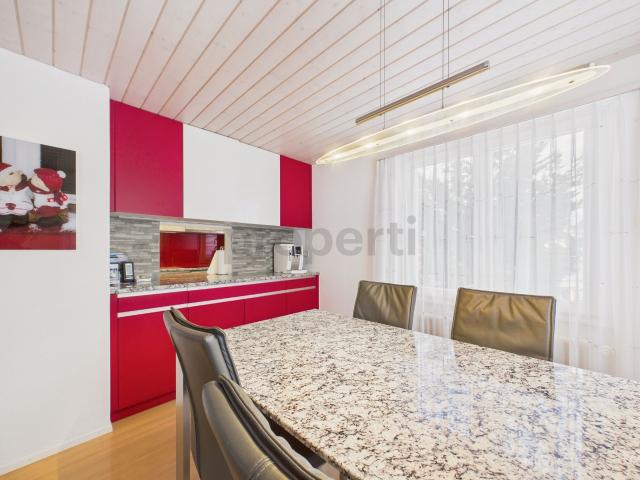 Residential building with 7 rooms on sale in Oberiberg 160 m² | dreamo. Ch