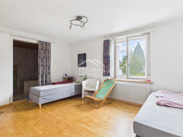 Residential building with 9 rooms on sale in Luterbach 470 m² | dreamo. Ch