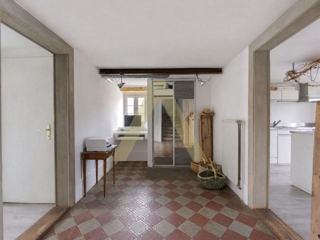 Residential building on sale in Cremin 340 m² | dreamo. Ch
