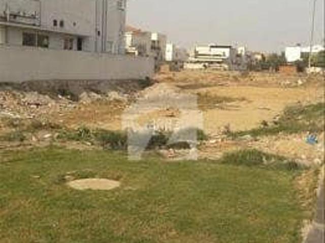 Residential Plot For Grabs In 500 Square Yards Karachi