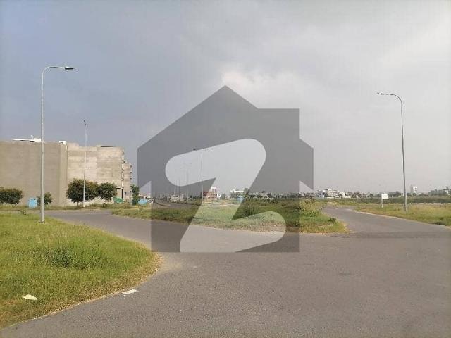 Residential Plot For Sale In Lahore