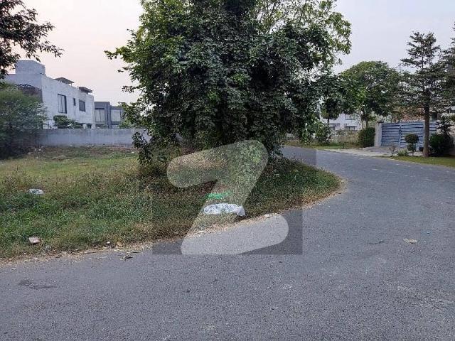 Residential Plot For sale In Lahore