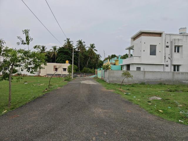 Residential Plot in Mudichur for resale Chennai. The reference number is 20742367