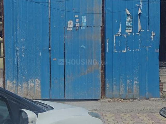 Residential Plot in Mukherjee Nagar for resale New Delhi. The reference number is 20779131
