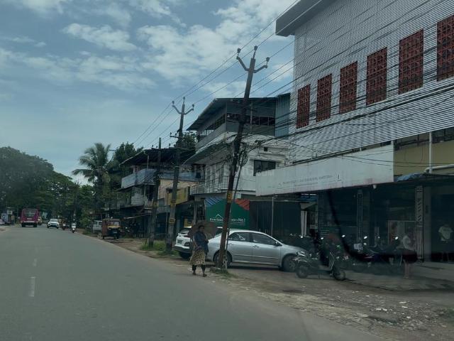 Residential Plot in Mulanthuruthy for resale Kochi. The reference number is 18413502