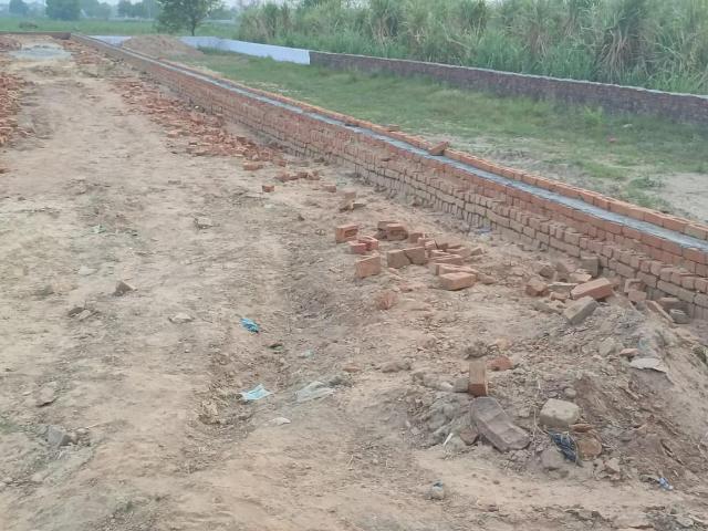 Residential Plot in Muradnagar for resale Ghaziabad. The reference number is 10080145