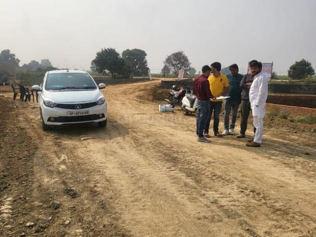 Residential Plot in Muradnagar for resale Ghaziabad. The reference number is 15994538