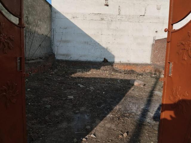 Residential Plot in Muradnagar for resale Ghaziabad. The reference number is 16583002