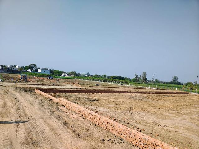 Residential Plot in Muradnagar for resale Ghaziabad. The reference number is 19984043
