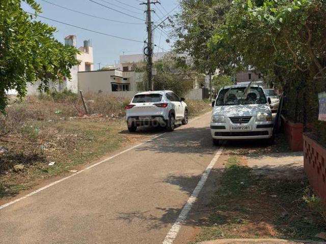 Residential Plot in Madhuvana Layout for resale Mysore. The reference number is 20492202