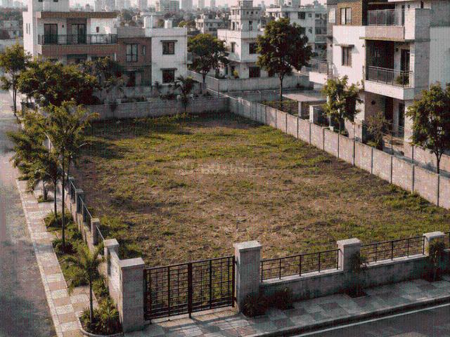 Residential Plot in Madhav Nagar for resale Nagpur. The reference number is 20856240