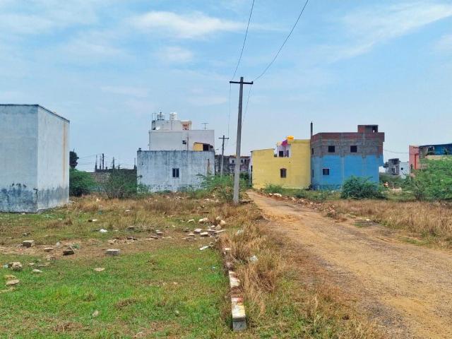 Residential Plot in Madhavaram for resale Chennai. The reference number is 9761952