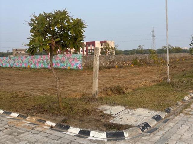 Residential Plot in Makadwali for resale Ajmer. The reference number is 19250436