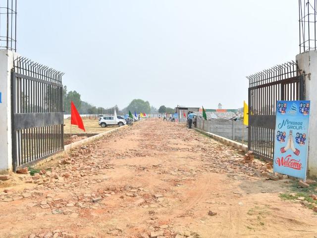 Residential Plot in Maharajpur for resale Kanpur. The reference number is 20109566