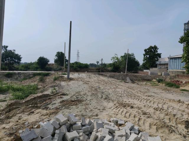 Residential Plot in Pandav Nagar for resale Ghaziabad. The reference number is 20710014