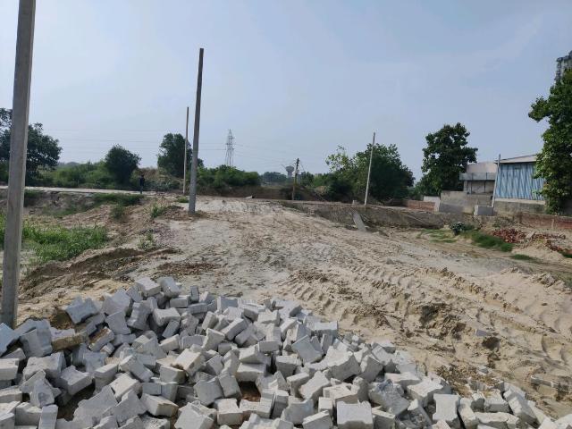 Residential Plot in Pandav Nagar for resale Ghaziabad. The reference number is 20710018
